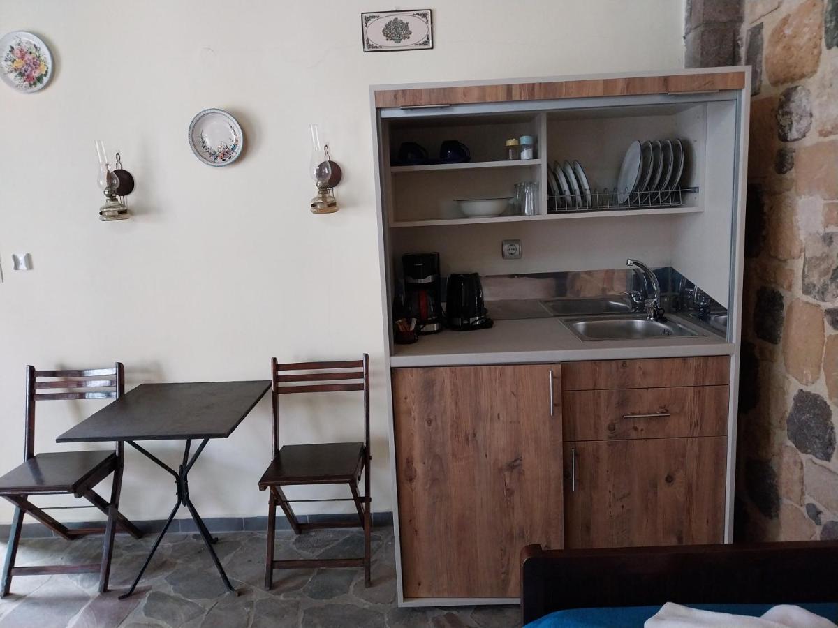Ela Mesa Aparthotel Souvala Buitenkant foto